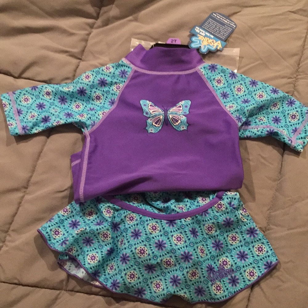 Toddler girl 2T swimsuit set